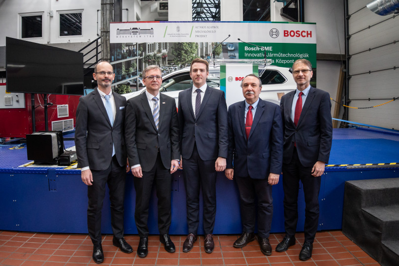 Bosch cooperates with Budapest University of Technology on R&D for electric powertrains