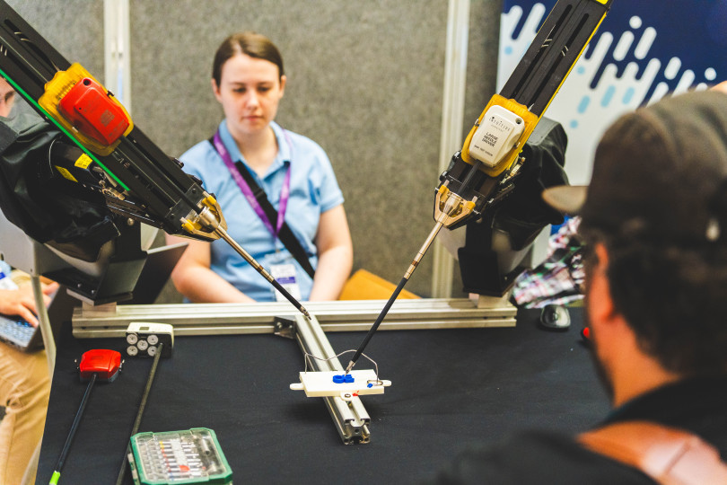 Robotok a munkahelyen - Készen állunk rá, hogy közösen dolgozzunk velük?