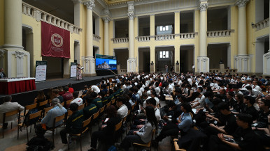 Young physicists of the world compete in Budapest