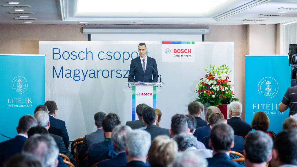 Átadták Magyarország első mesterséges intelligencia ipari tanszékét a Bosch és az ELTE együttműködésében